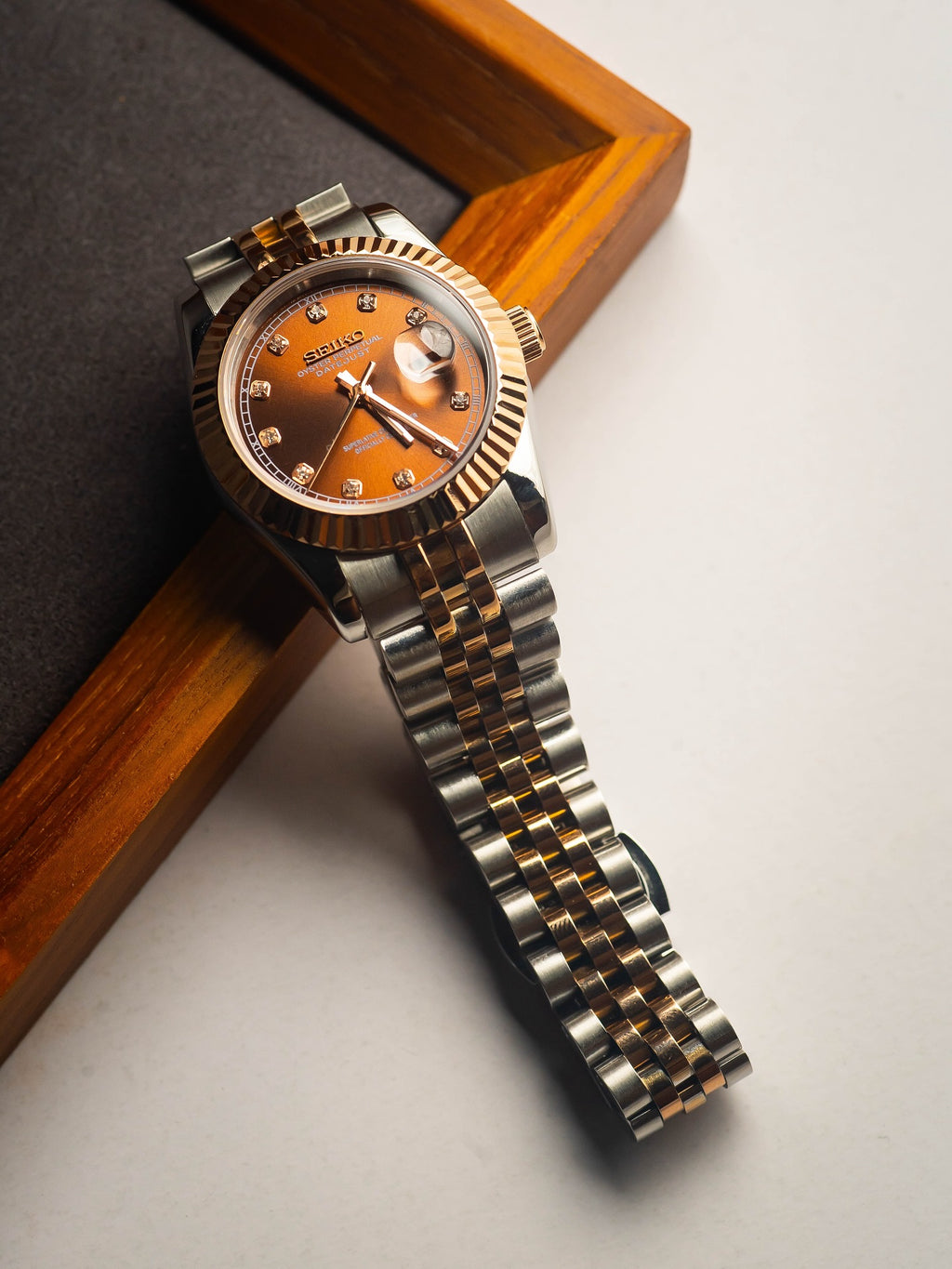 Automatic Mod Watch | 316L Stainless Steel Case | Smooth Bezel | Chocolate Dial with Diamonds Indexes | Jubilee Bracelet