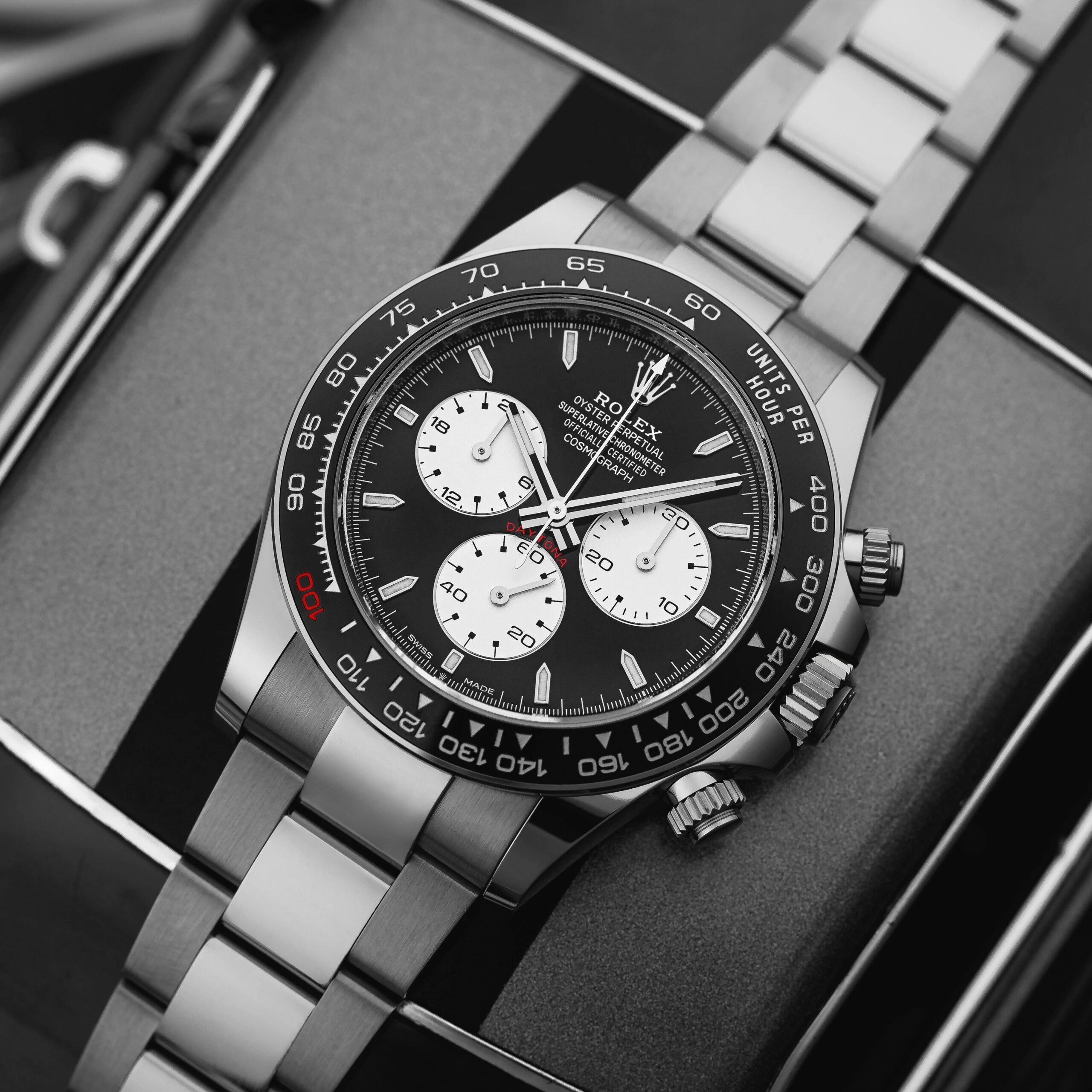 Luxury Swiss Watch | Daytona | Automatic Chronograph | Black Dial | Stainless Steel Case | Oyster Bracelet