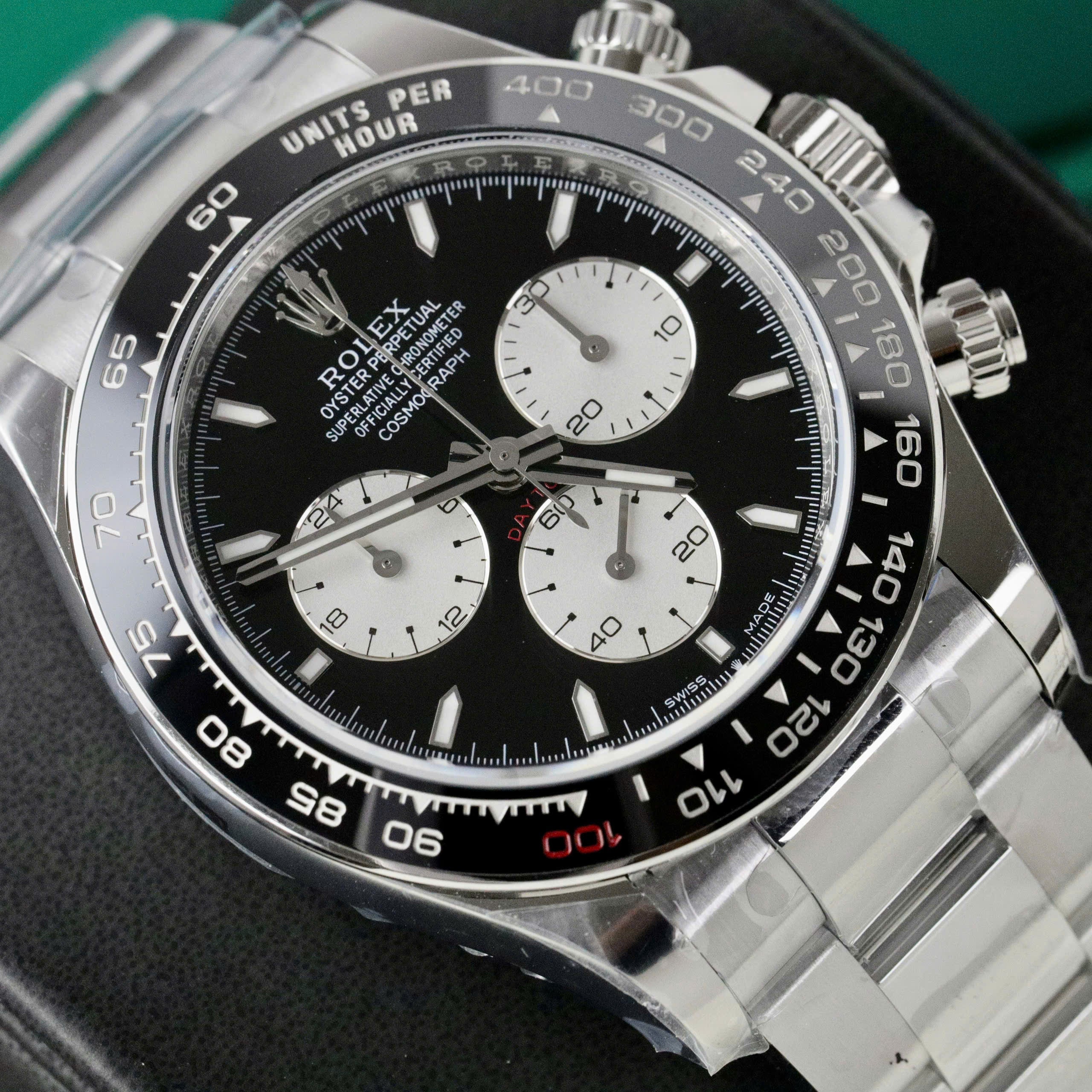 Luxury Swiss Watch | Daytona | Automatic Chronograph | Black Dial | Stainless Steel Case | Oyster Bracelet