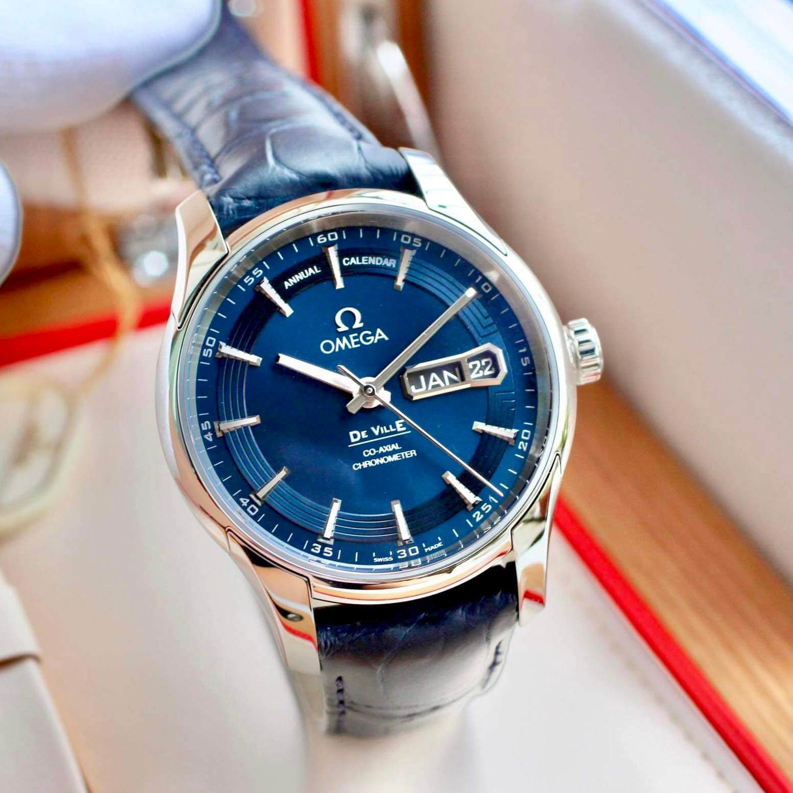 Luxury Swiss-Style Watch | Automatic Movement | Blue Dial with Day-Date Display | 904L Stainless Steel Case | Leather Strap