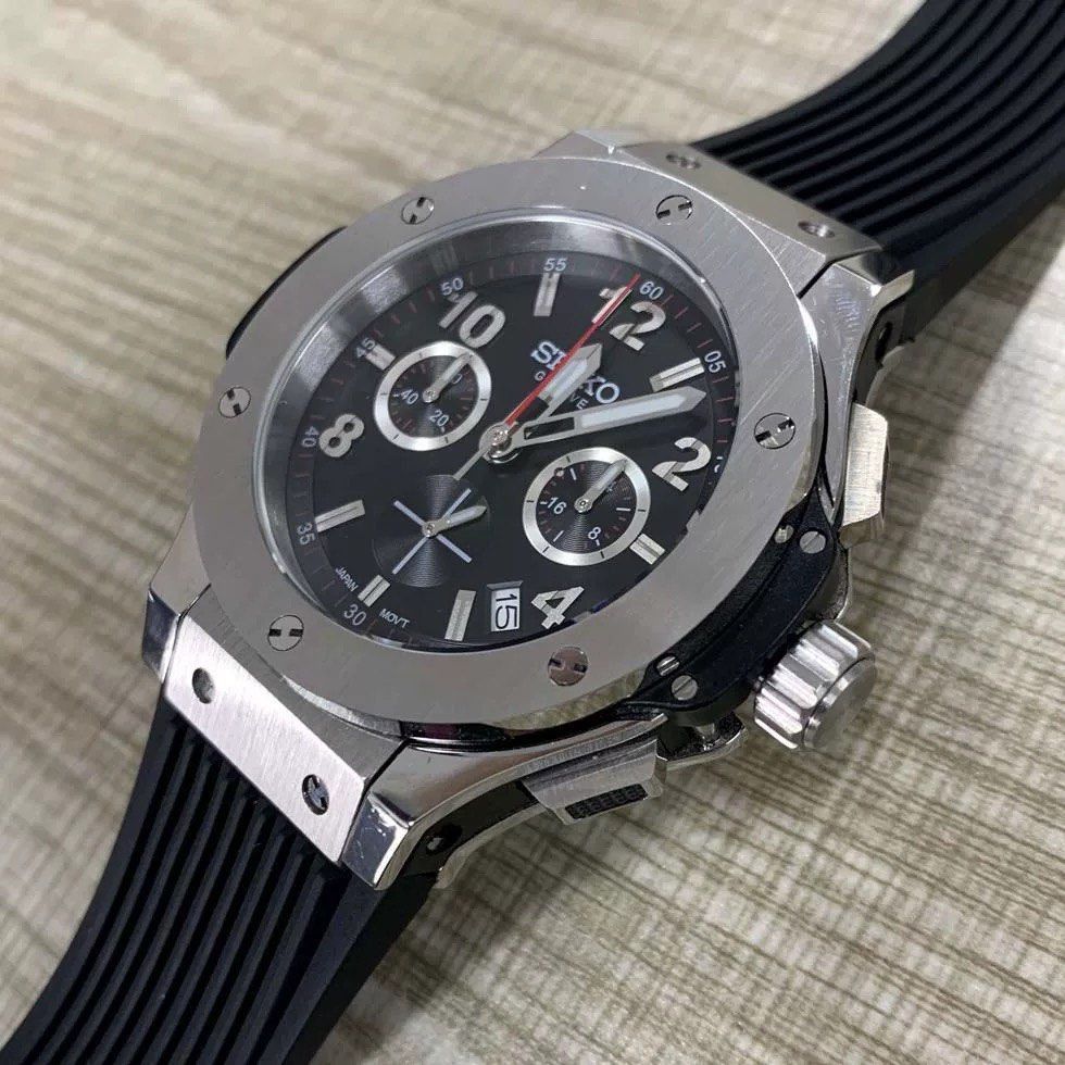 Luxury Swiss-Style Watch | Automatic Movement | Stainless Steel Case | Black Rubber Strap | Japanese Movement