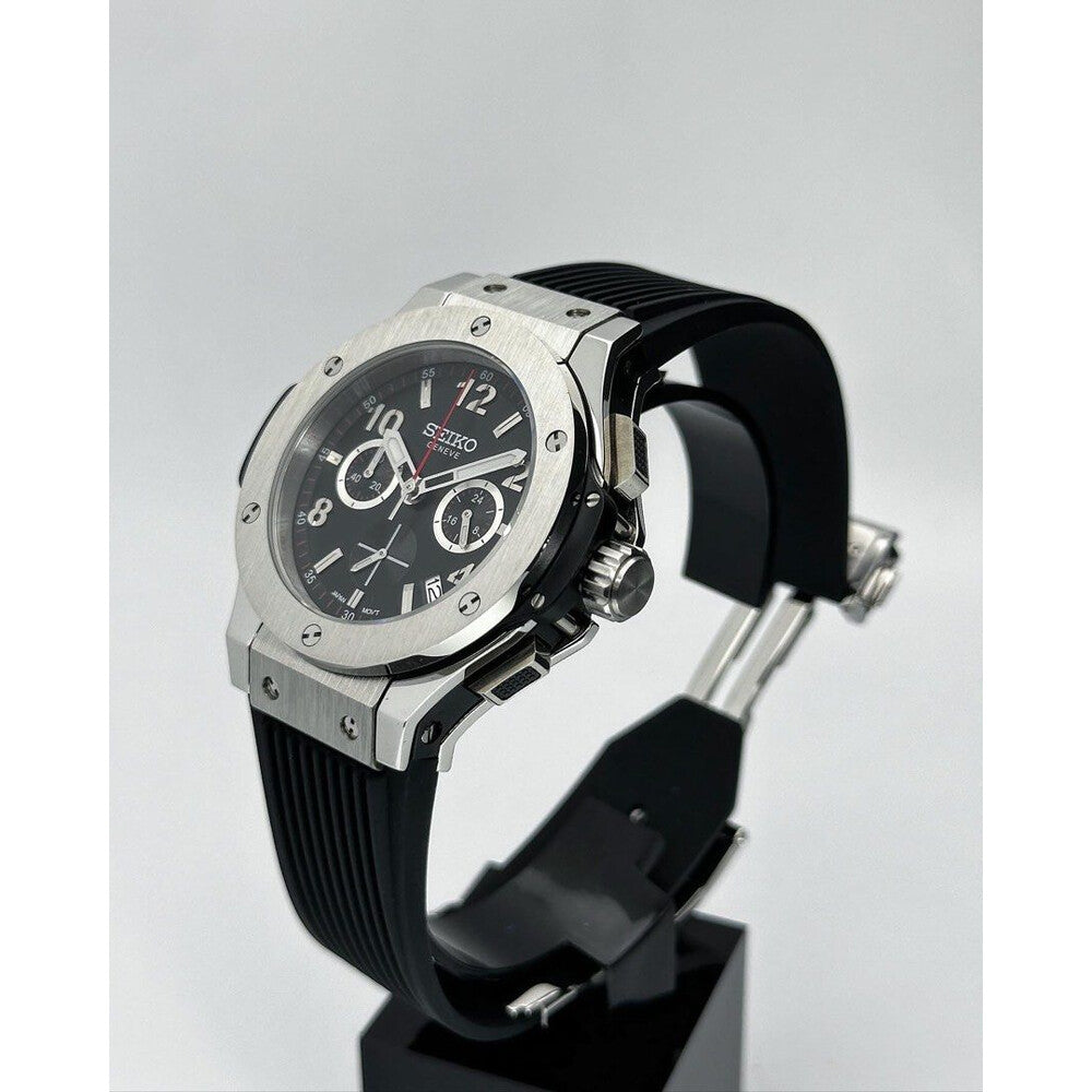 Luxury Swiss-Style Watch | Automatic Movement | Stainless Steel Case | Black Rubber Strap | Japanese Movement