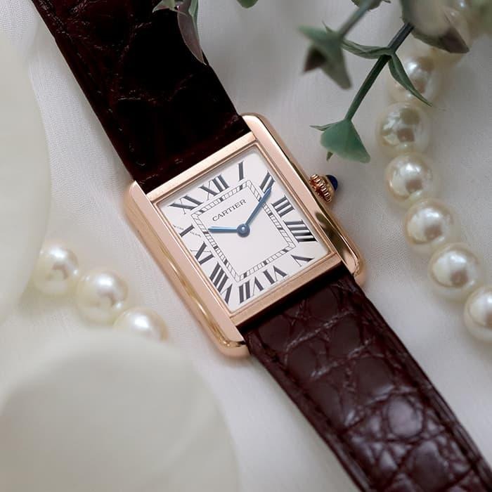 High-end Swiss watch | Automatic watch | Square shape | Leather strap | Roman numerals