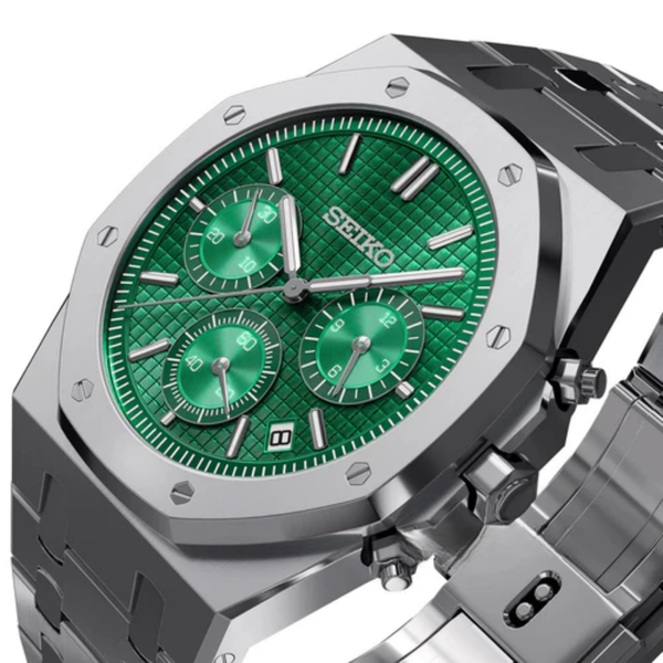 Luxury Japanese Watch | Automatic Chronograph | Green Dial with Multi-Subdials | Stainless Steel Case & Bracelet