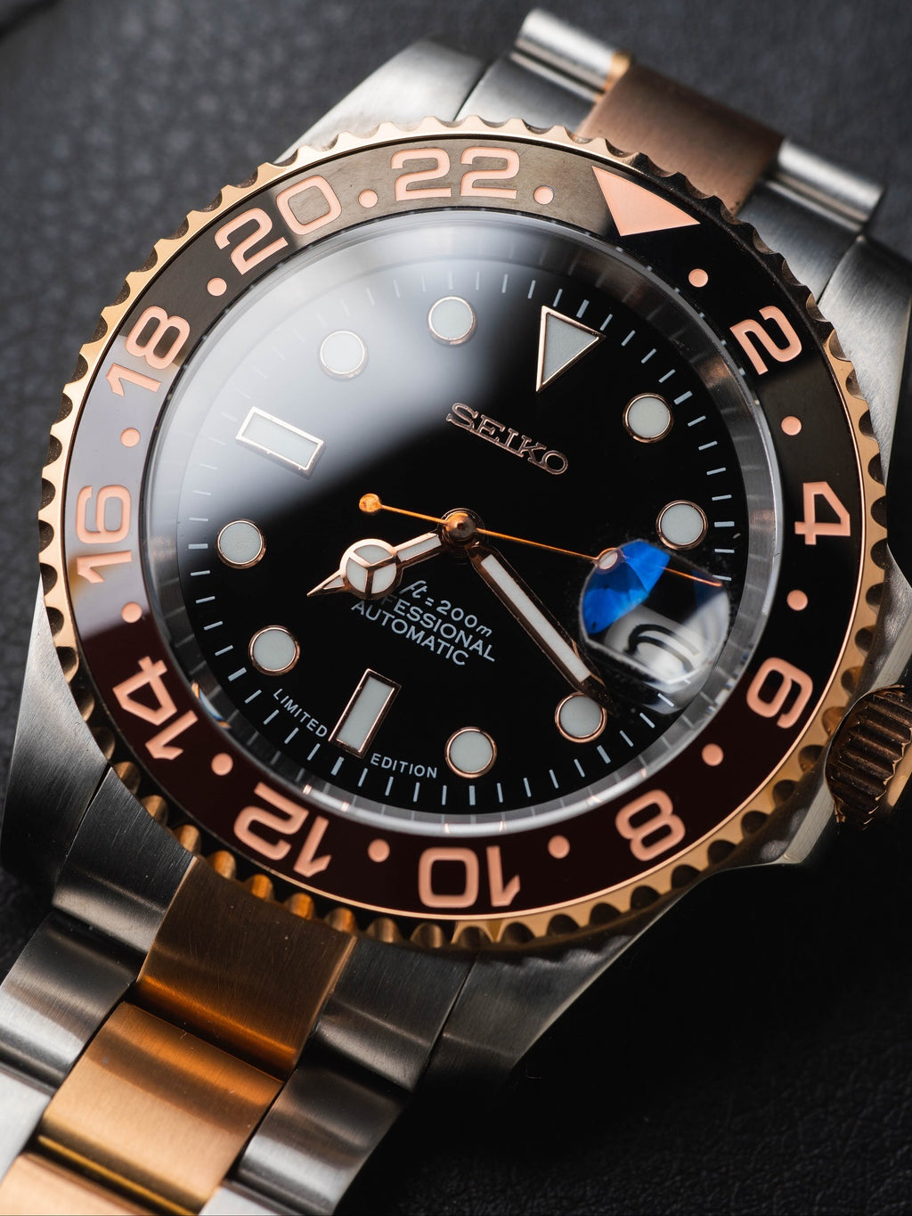 Automatic Mod Watch Style Rootbeer GMT | 904L Stainless Steel Case | Superlumed Black dial | Bi-directional rotating Gold Everose /Black ceramic bezel
