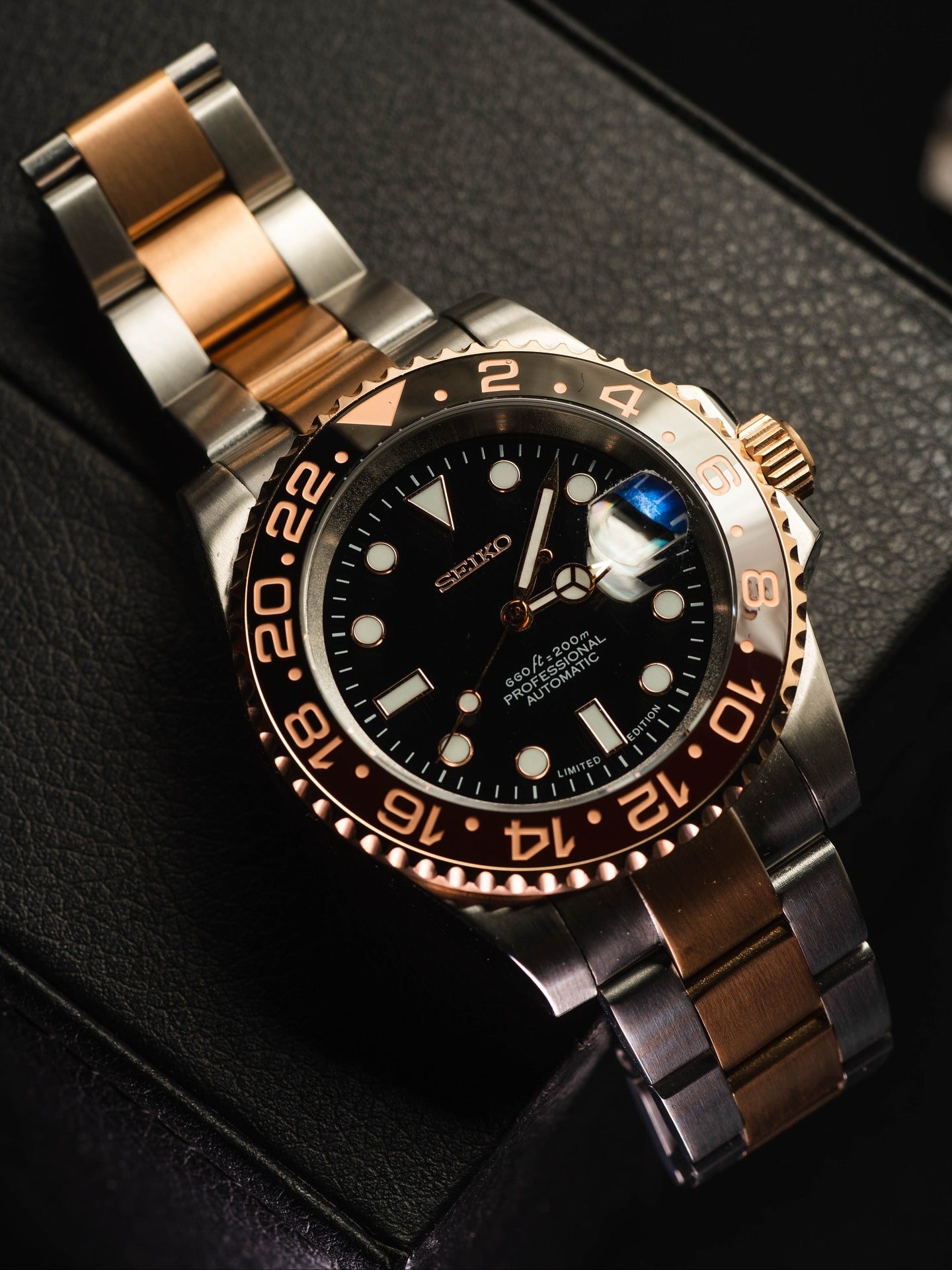Automatic Mod Watch Style Rootbeer GMT | 904L Stainless Steel Case | Superlumed Black dial | Bi-directional rotating Gold Everose /Black ceramic bezel