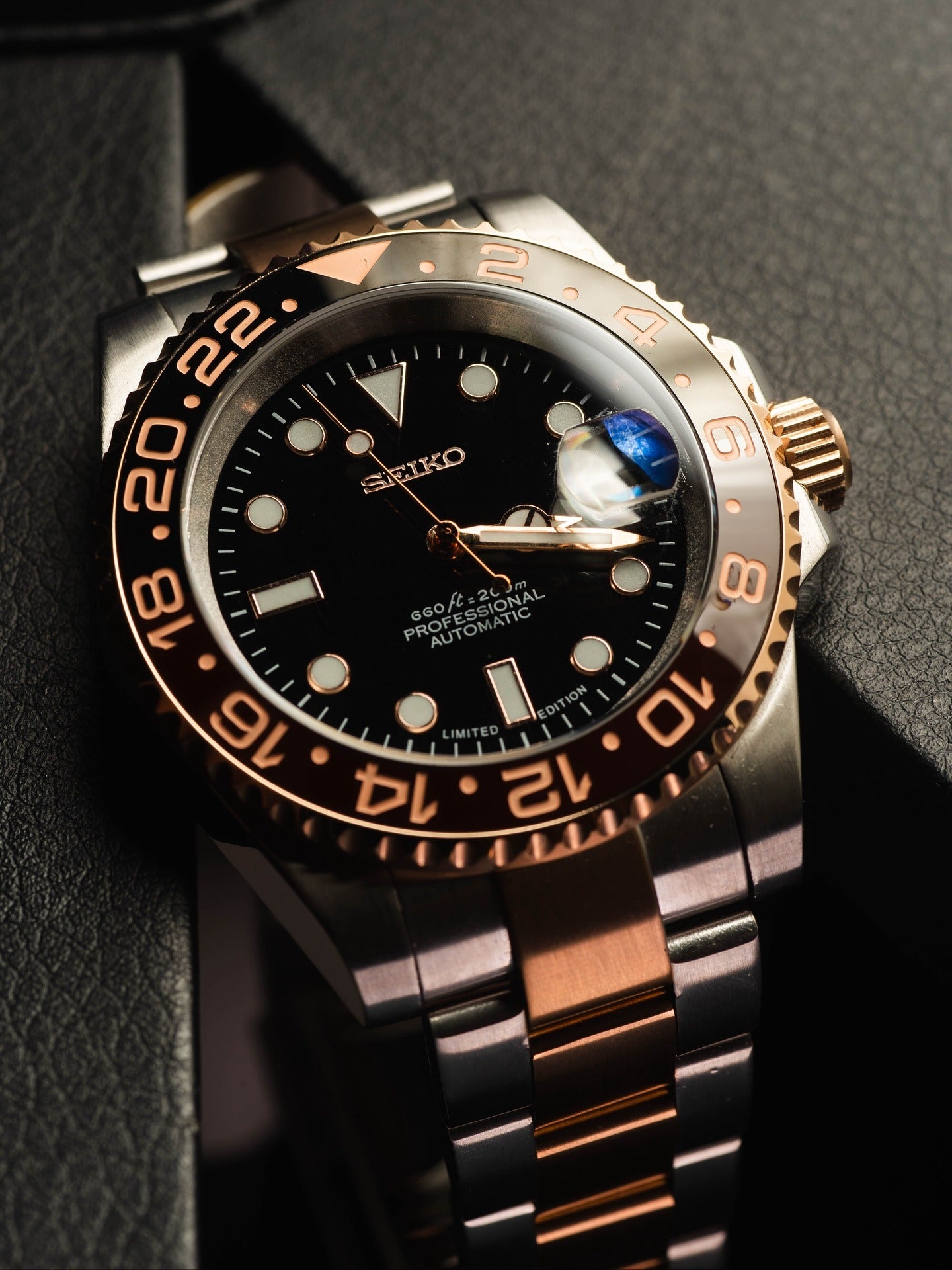 Automatic Mod Watch Style Rootbeer GMT | 904L Stainless Steel Case | Superlumed Black dial | Bi-directional rotating Gold Everose /Black ceramic bezel