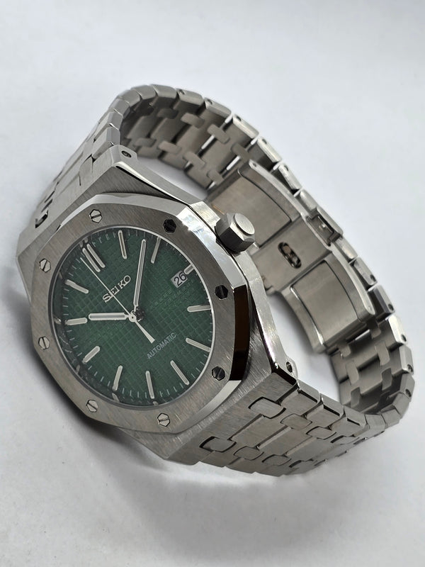 Luxury Japanese Watch | Automatic Movement | Green Dial with Textured Pattern | Stainless Steel Case & Bracelet