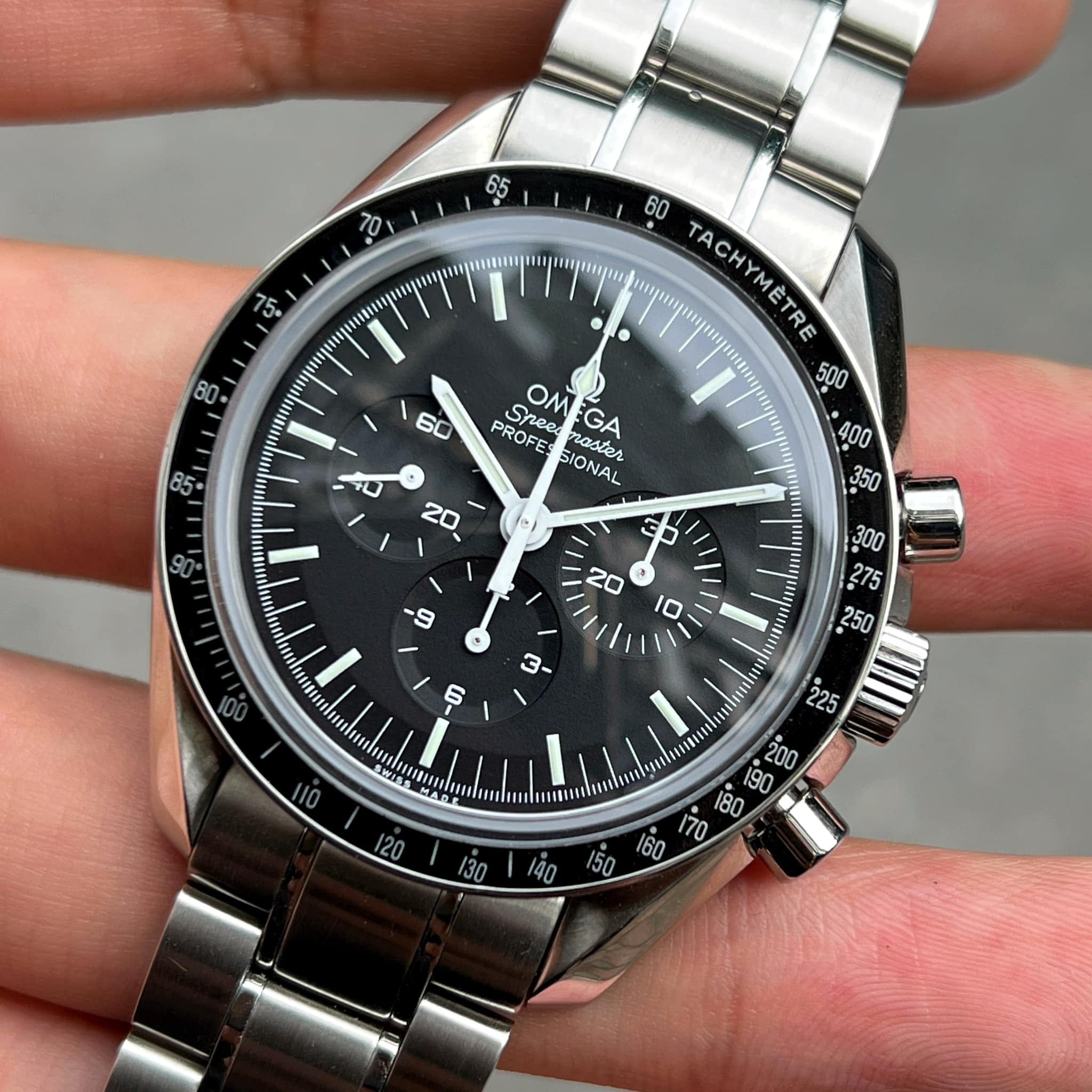 Luxury Swiss Watch | Omega Speedmaster | Automatic Chronograph | Black Dial | 904L Stainless Steel Bracelet | Tachymeter Bezel