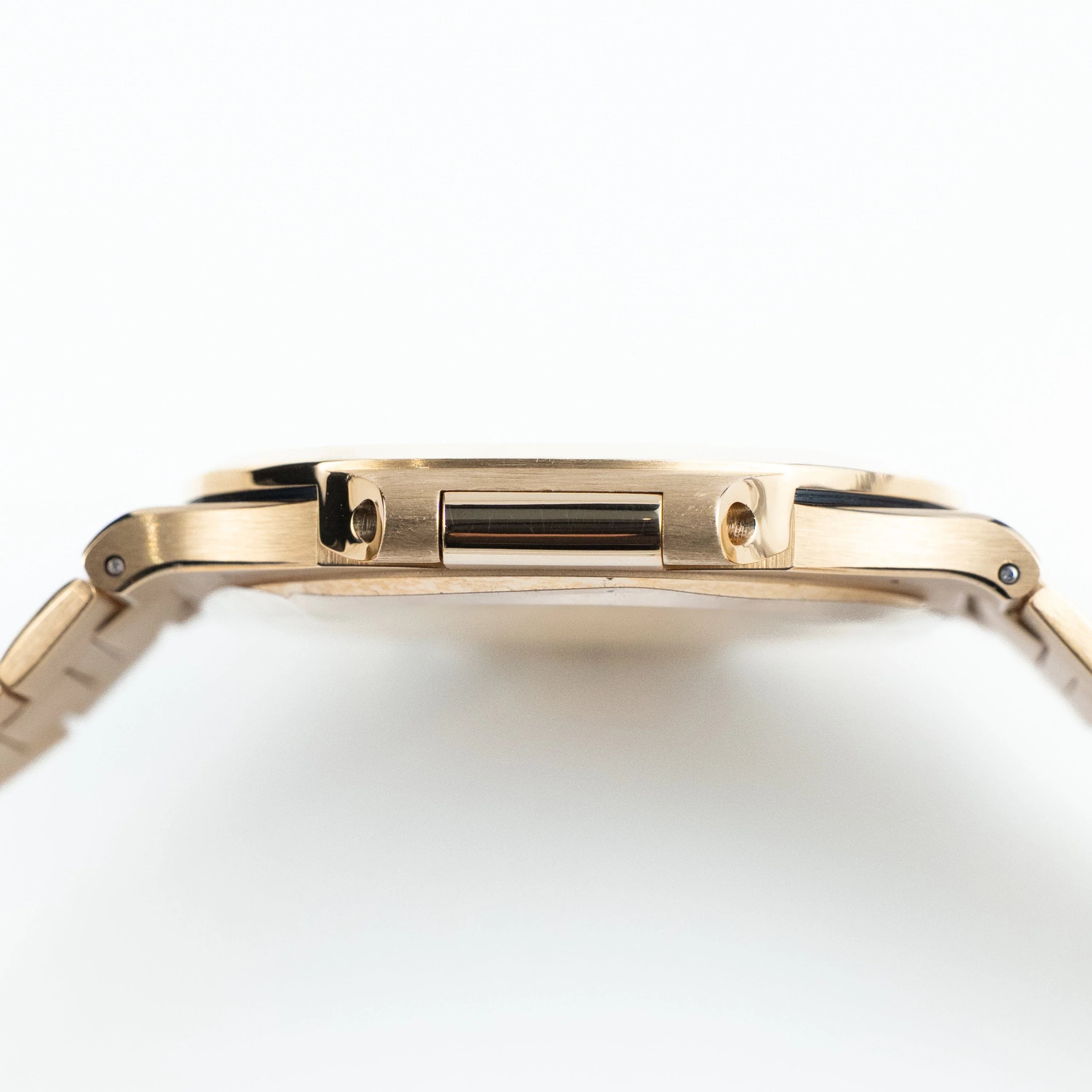 Luxury Swiss Watch | Automatic Movement | Black Textured Dial | Stainless Steel Case | Date Display | Classic Sport Style