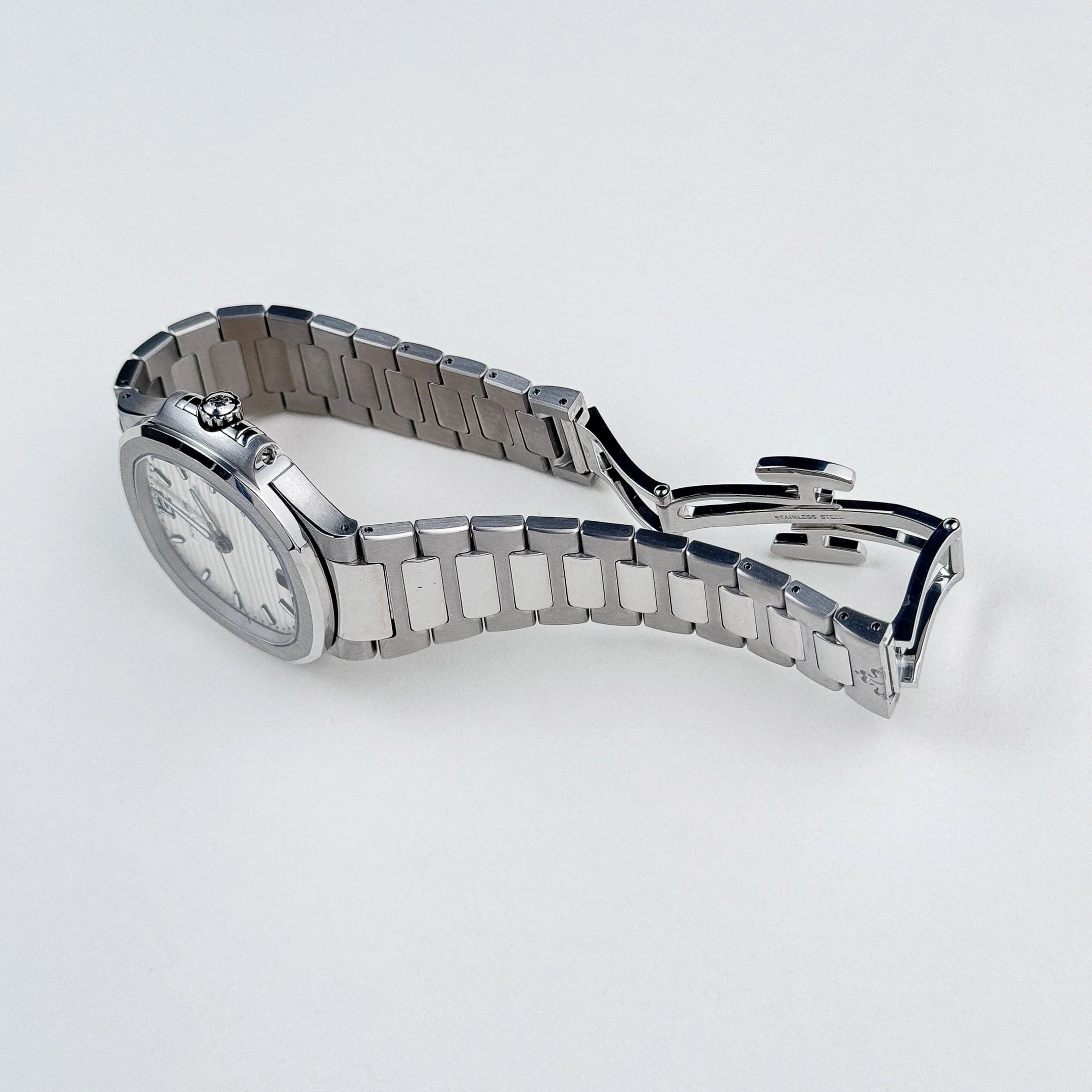 Luxury Swiss Watch | White Dial | Stainless Steel Case | Stainless Steel Bracelet | Date Display