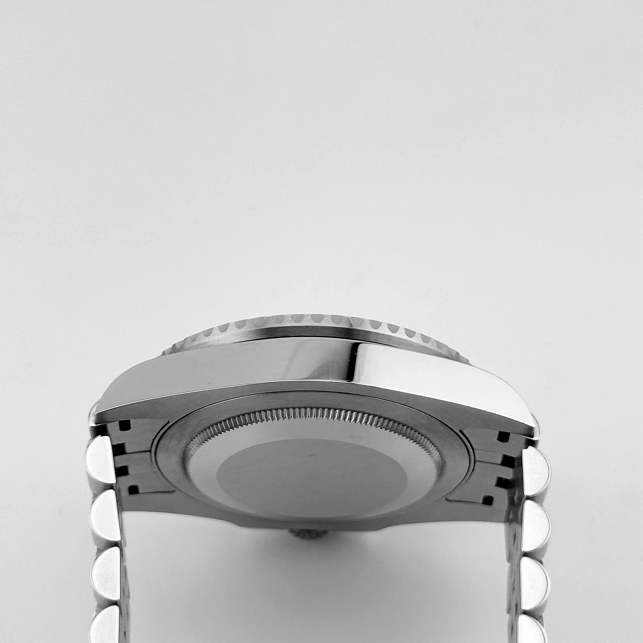 Luxury Swiss-Style Watch | GMT Automatic Movement | Stainless Steel Case | Black & Blue GMT Bezel