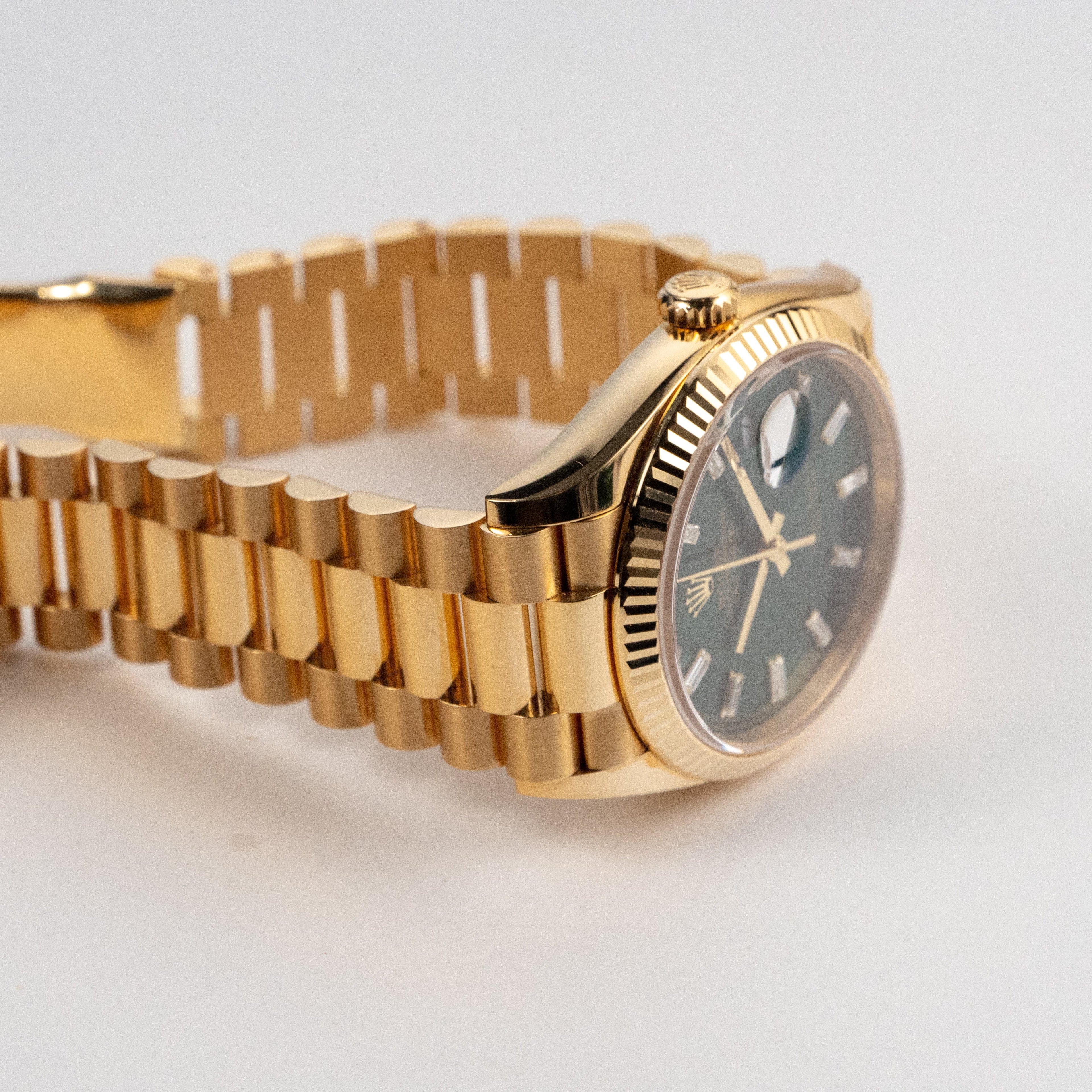 Luxury Swiss-Style Watch | Automatic Day-Date Movement | Green Sunburst Dial with Hour Markers | Fluted Bezel Stainless Steel Case