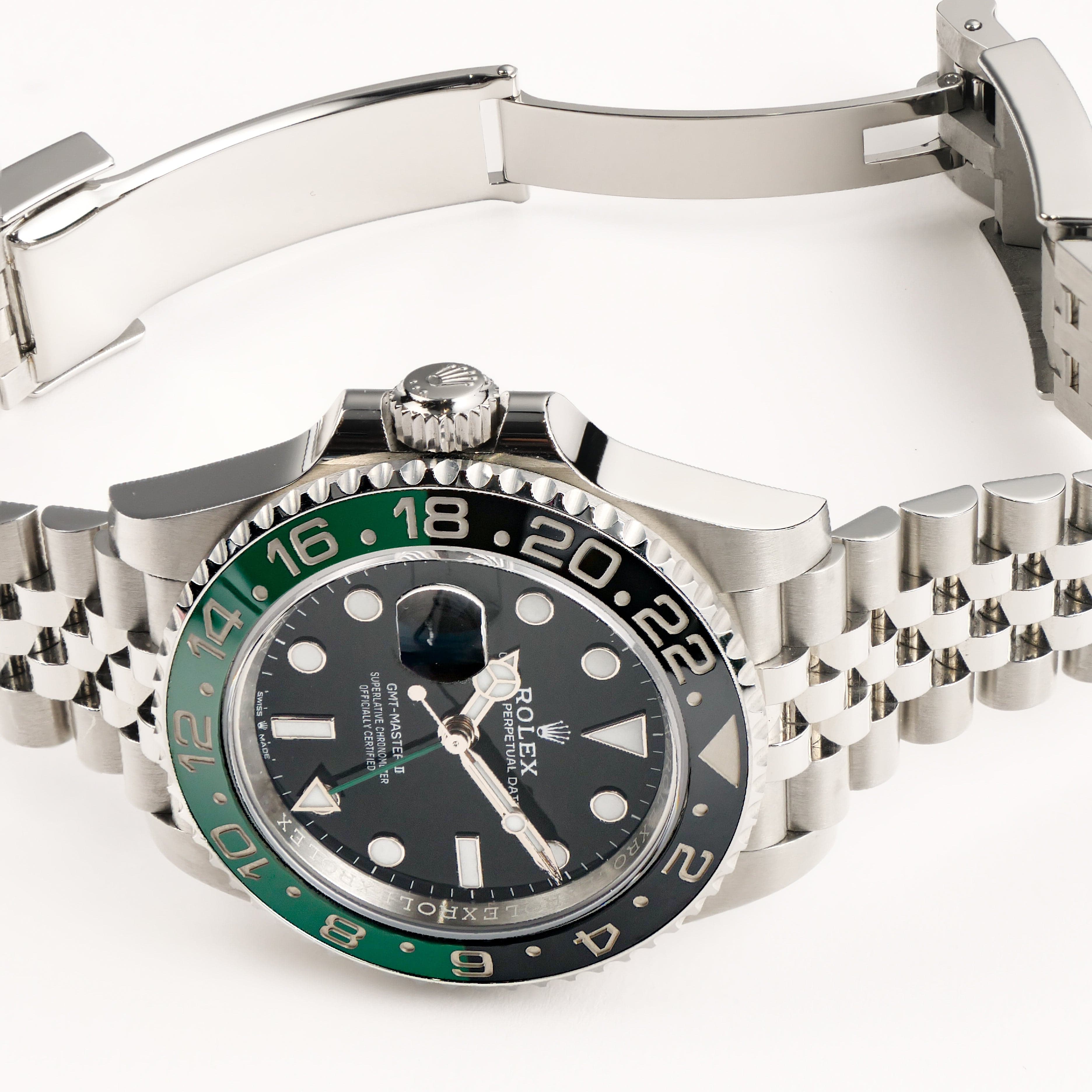 Luxury Swiss-Style Watch | GMT Automatic Movement | Stainless Steel Case | Black & Green GMT Bezel
