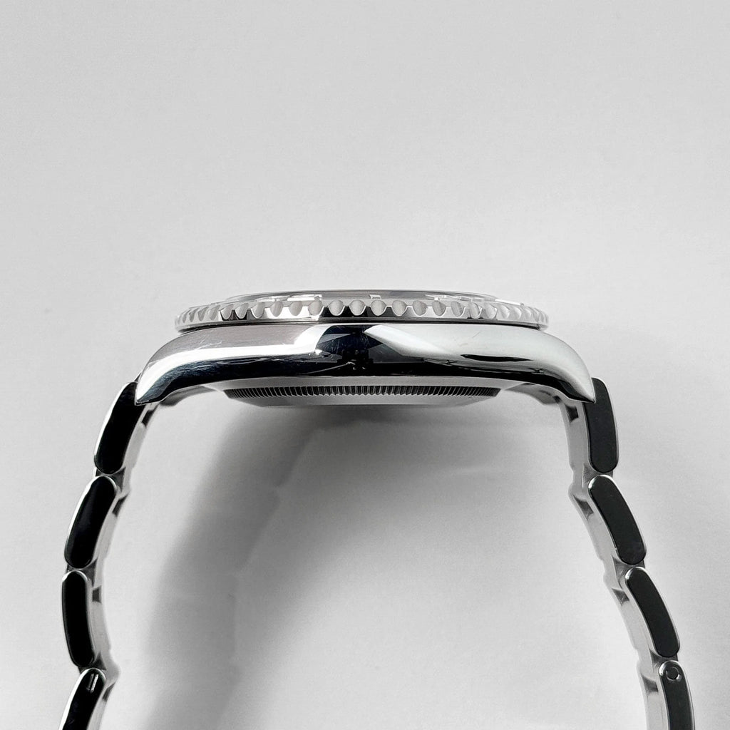Luxury Swiss Watch | Automatic Movement | Blue Sunburst Dial  | Rotating Bezel | Stainless Steel Case & Bracelet