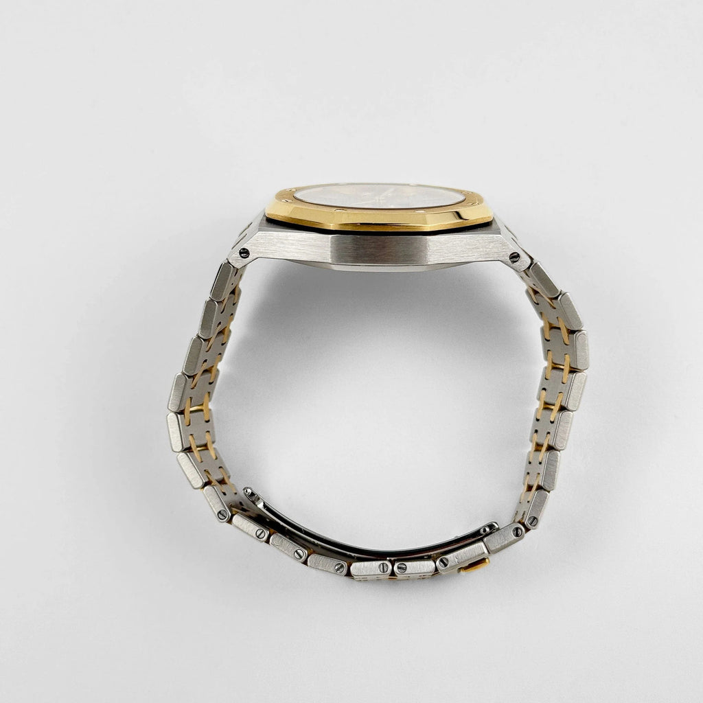 Luxury Swiss Watch | Automatic Movement | Stainless Steel Case | Stainless Steel Bracelet | Day-Date & Moonphase Display