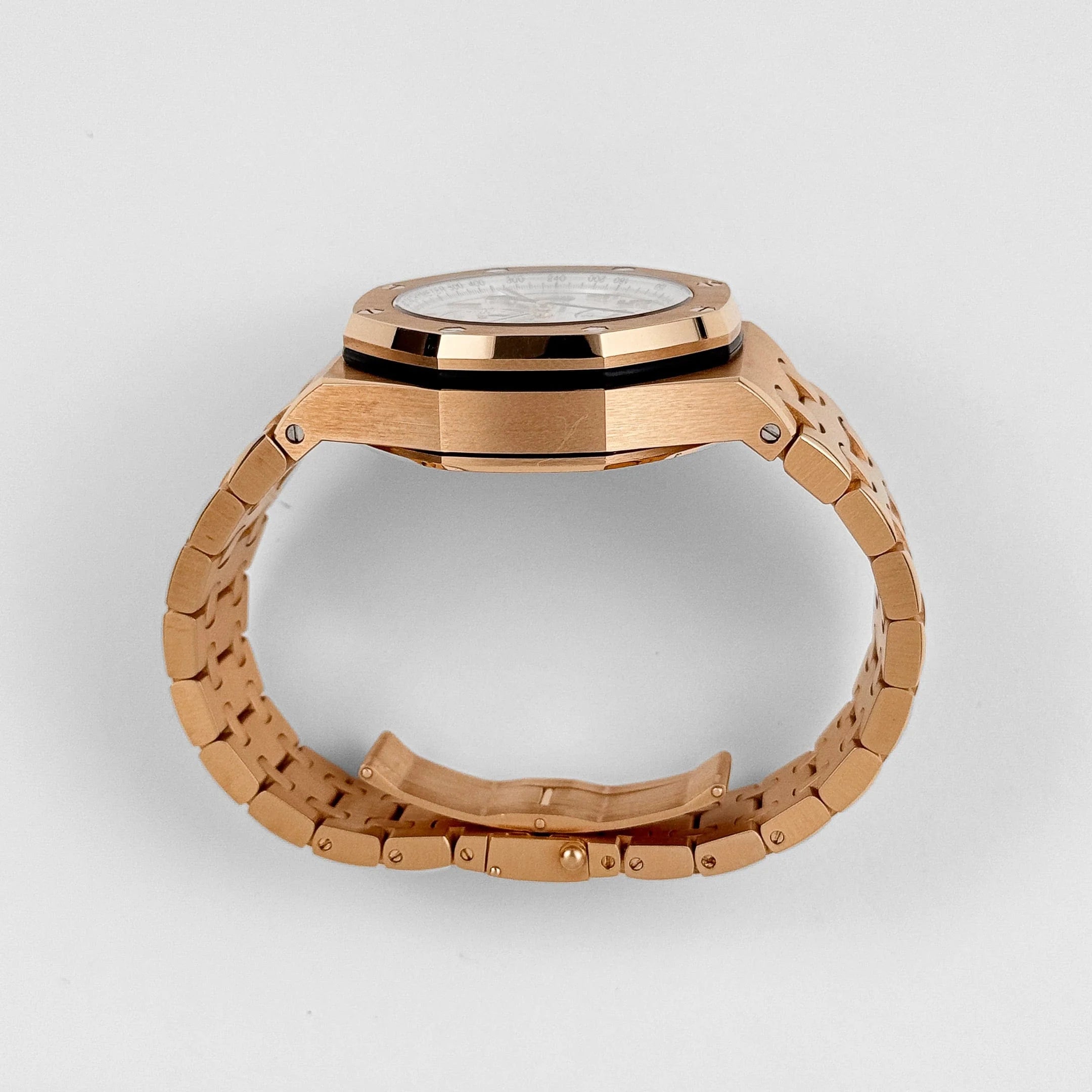 Luxury Swiss Watch | Automatic Movement | White Multi-Subdial Dial | Stainless Steel Case | Date Display | Tachymeter Scale