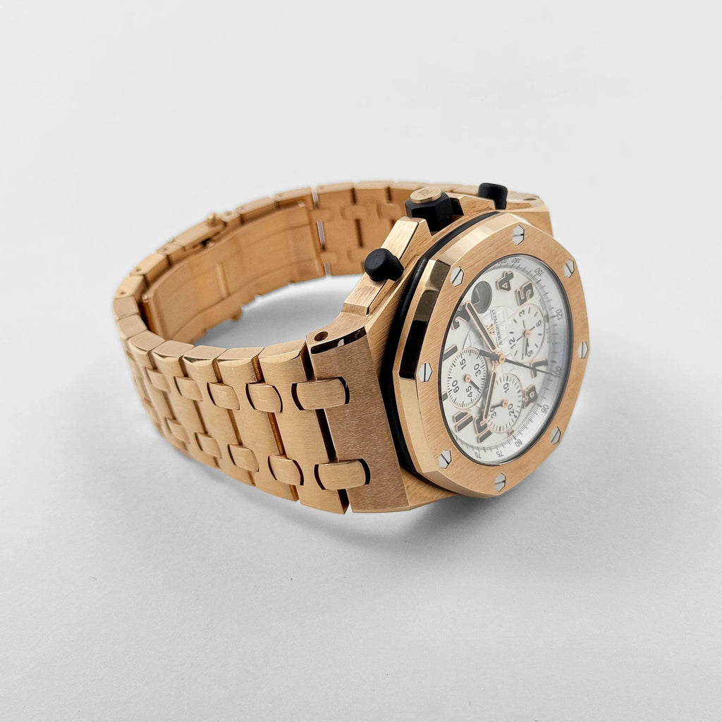 Luxury Swiss Watch | Automatic Movement | White Multi-Subdial Dial | Stainless Steel Case | Date Display | Tachymeter Scale