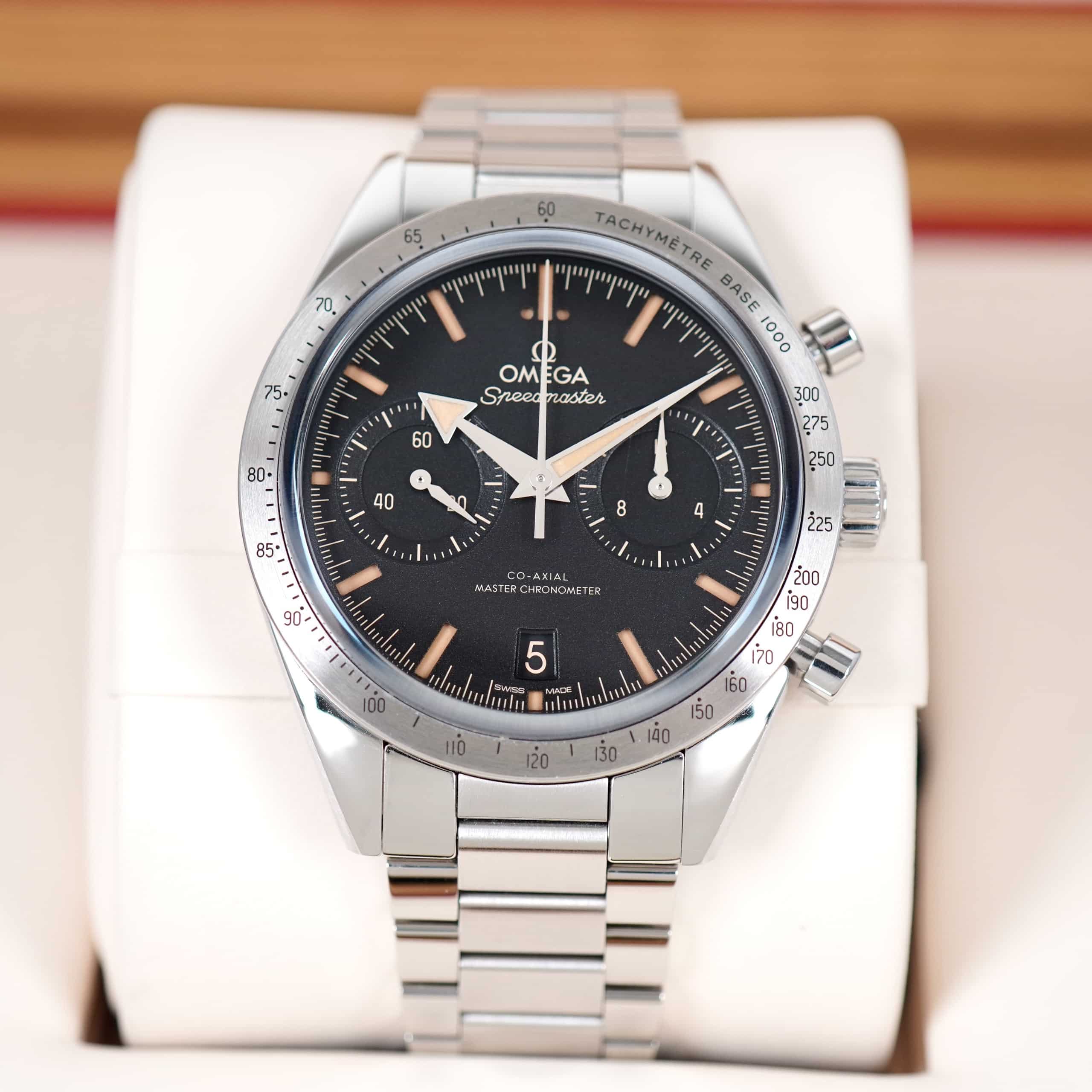 Swiss Luxury Watch | Automatic Watch | Vintage Black Dial | Tachymeter Bezel | Stainless Steel Bracelet